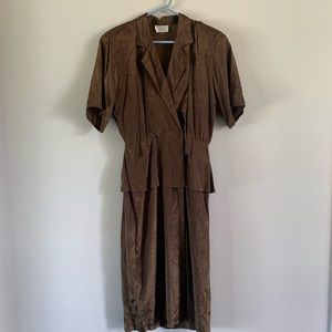 Vintage 80’s dress, peplum detail, front split